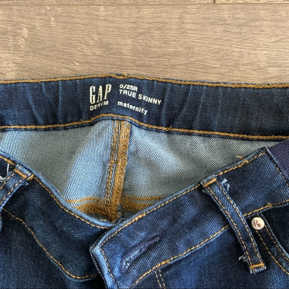 Gap maternity jeans - Picture 3 of 3